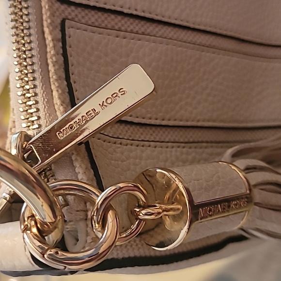 Bundle For 30% OFF Coach Handbag - Picture 4 of 4
